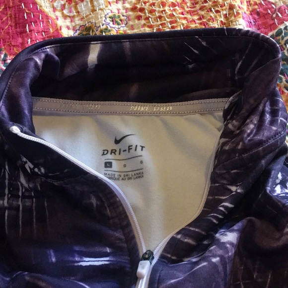 Nike jacket - Picture 2 of 7